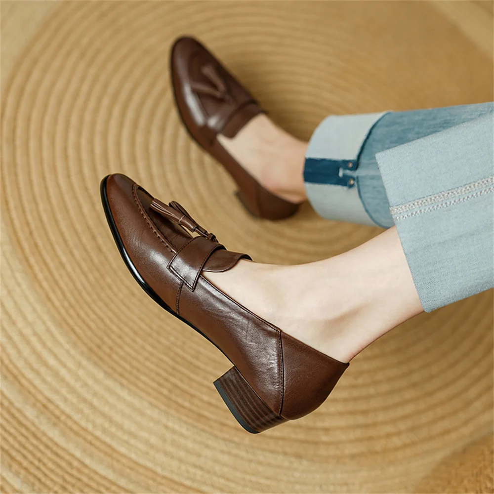 Genuine leather high heeled loafers - Image 9