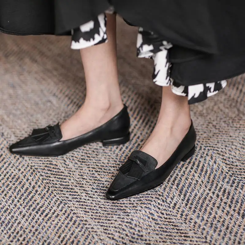 Genuine leather low heels pointed toe vintage office shoes - Image 4
