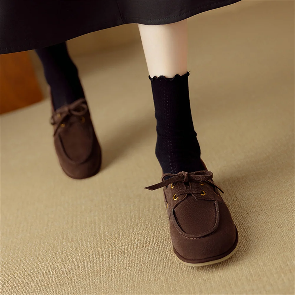 Suede leather lace-up loafers with bowtie detail - Image 5