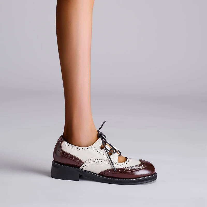 Hollow out leather lace up round head heels - Image 4