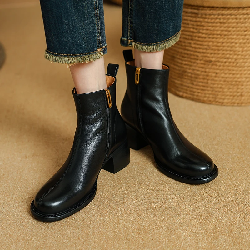 Genuine leather winter ankle boots with thick heel - Image 2