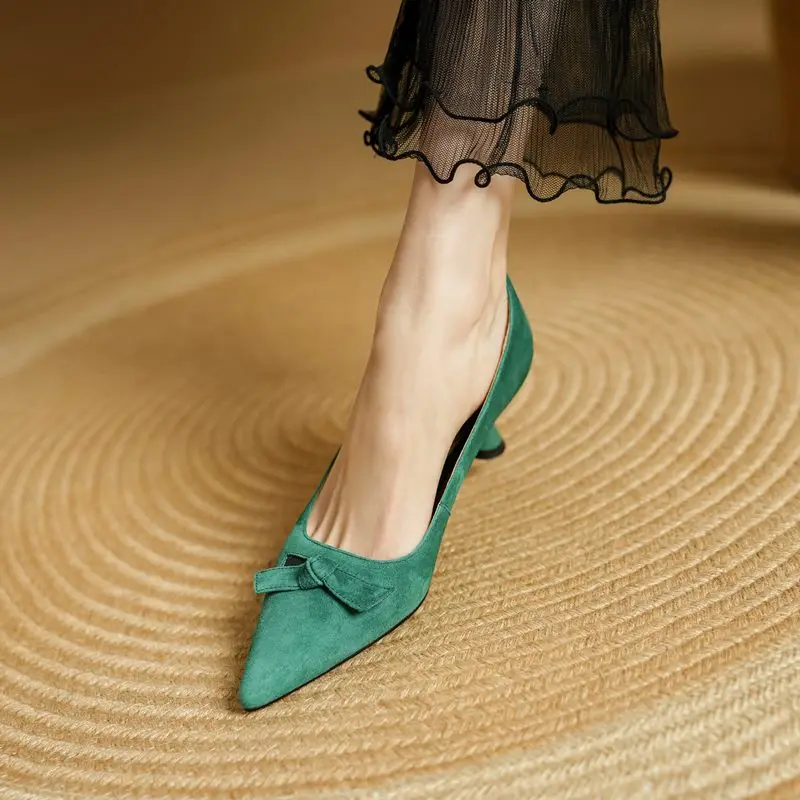 Suede pointed toe high heels with bowtie - Image 4