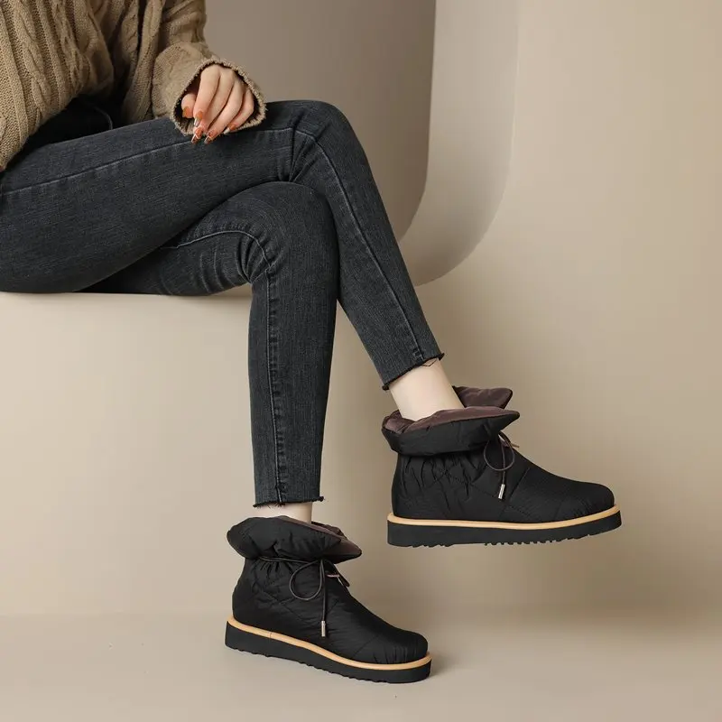 Wool insole winter snow boots with lace up design - Image 2