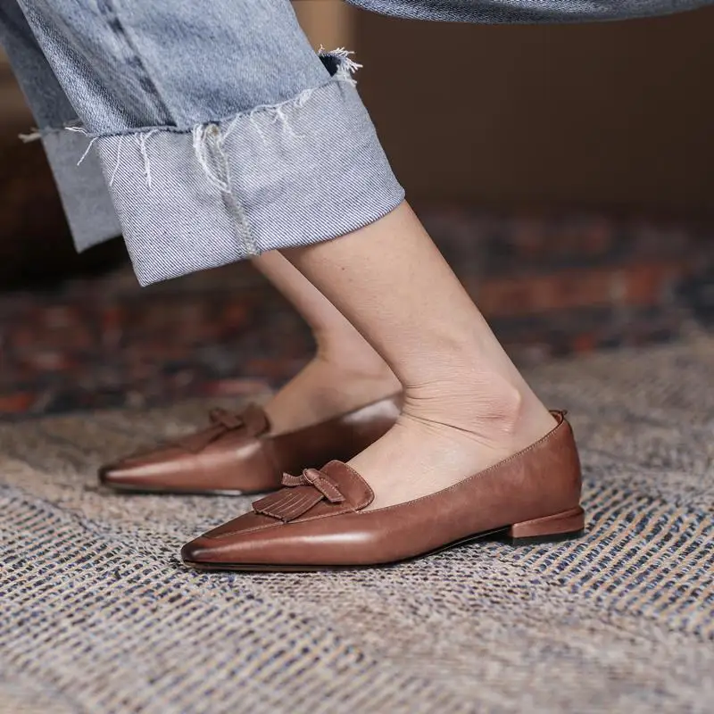 Genuine leather low heels pointed toe vintage office shoes - Image 11