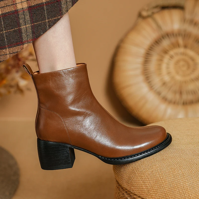 Genuine leather winter ankle boots with thick heel - Image 6