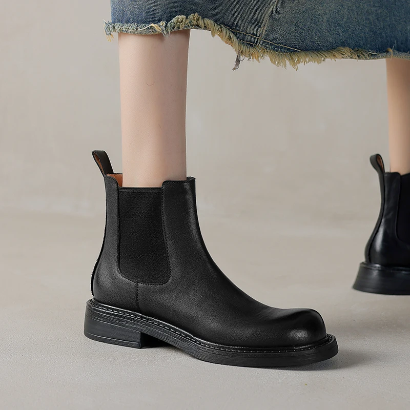 Chelsea boots for women - classic slip-on ankle boots - Image 2
