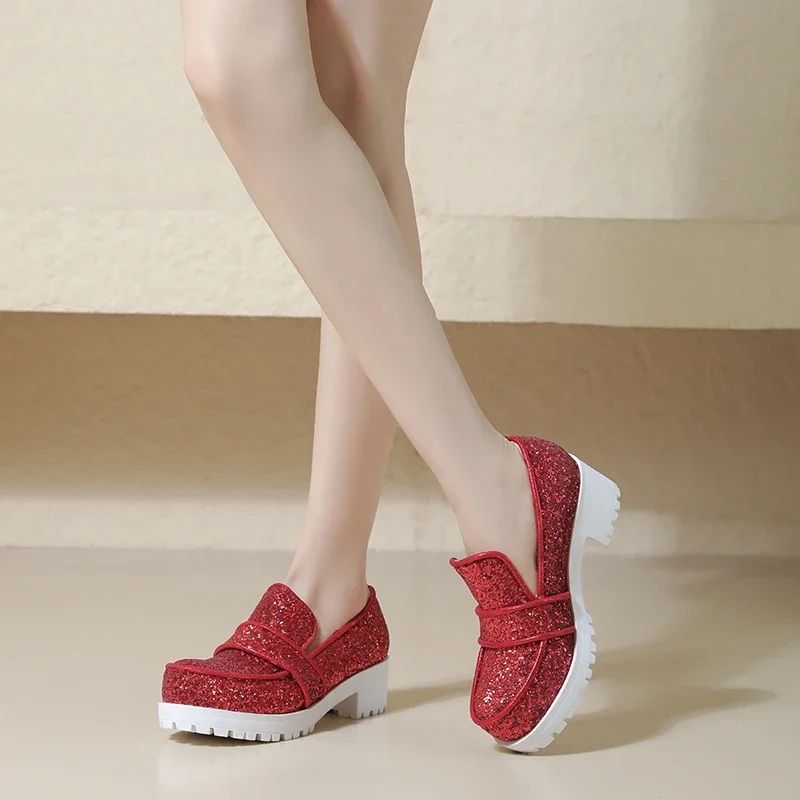 Sequin round toe slip-on pumps with thick heels - Image 4