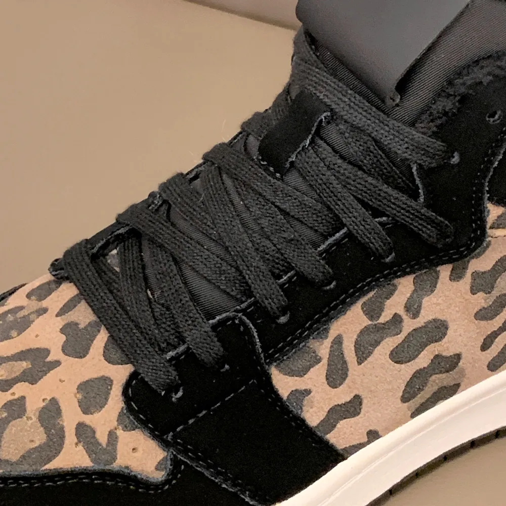 Lace-up genuine leather warm sneakers - Image 4