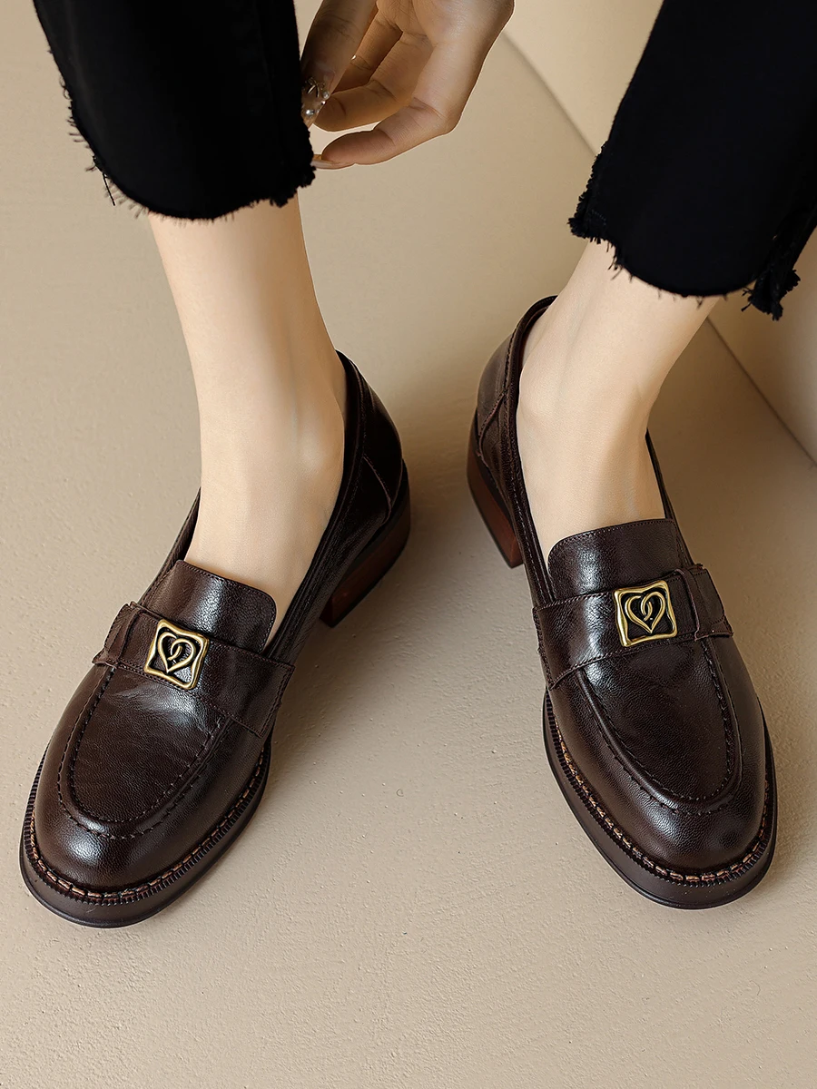 Genuine sheepskin leather loafers with metal decoration and block heel - Image 3