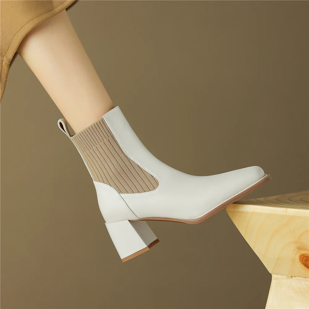 Thick high heel ankle boots with square toe in genuine leather - Image 8