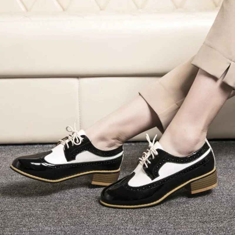 Mixed color brogue lace-up pumps with hollow design - Image 2