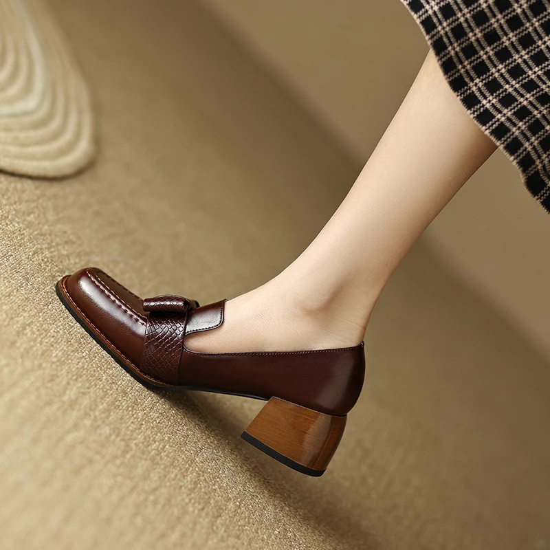 Square toe thick heel leather pumps for office wear - Image 9
