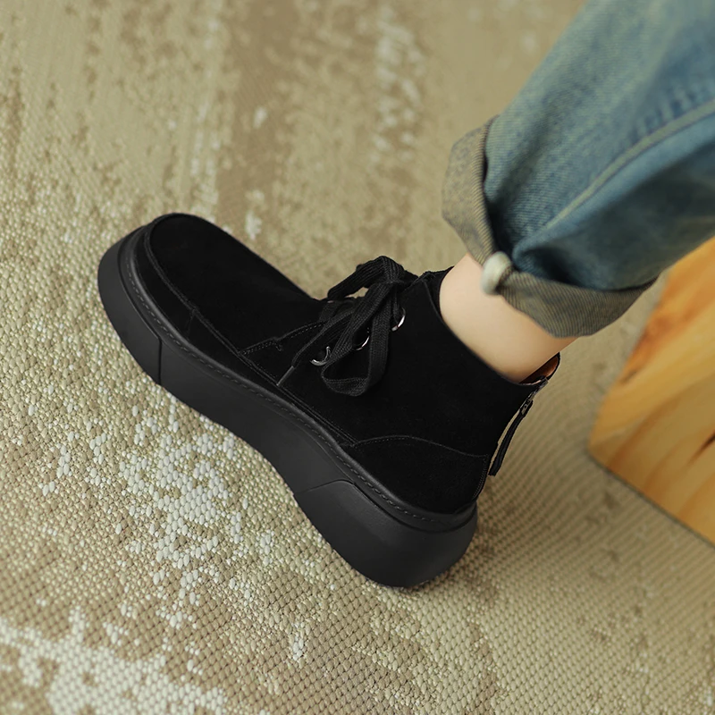 Cow suede leather ankle boots with chunky heels and zipper - Image 9