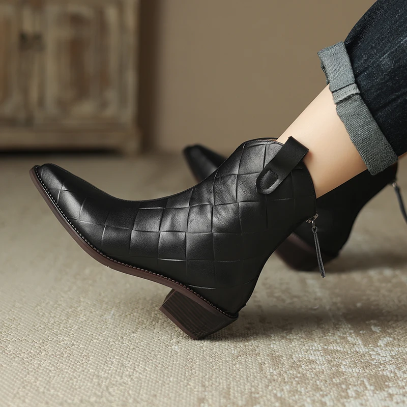 Handmade genuine leather ankle boots with pointed toe and zipper - Image 7