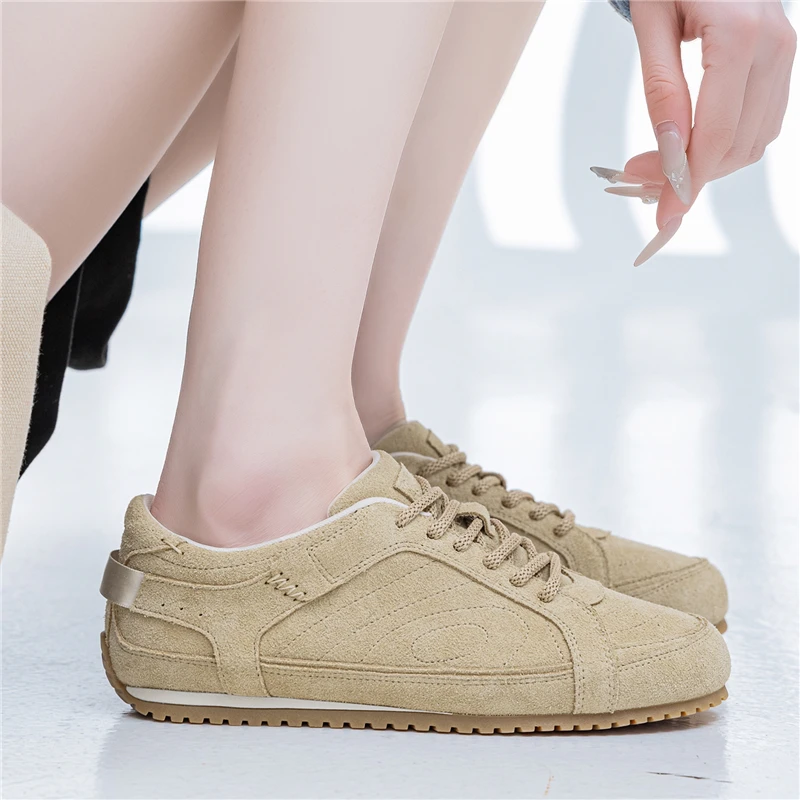 Suede leather casual sneakers for women - Image 3
