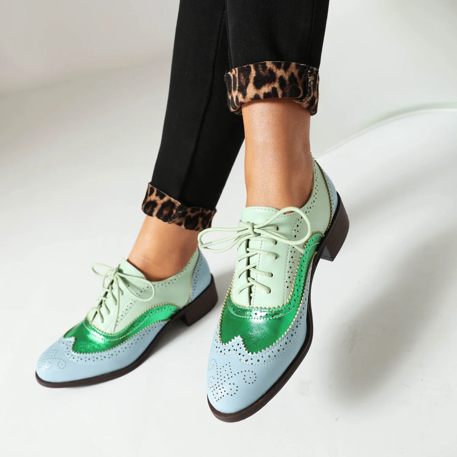 Spliced retro lace-up brogue loafers - Image 2