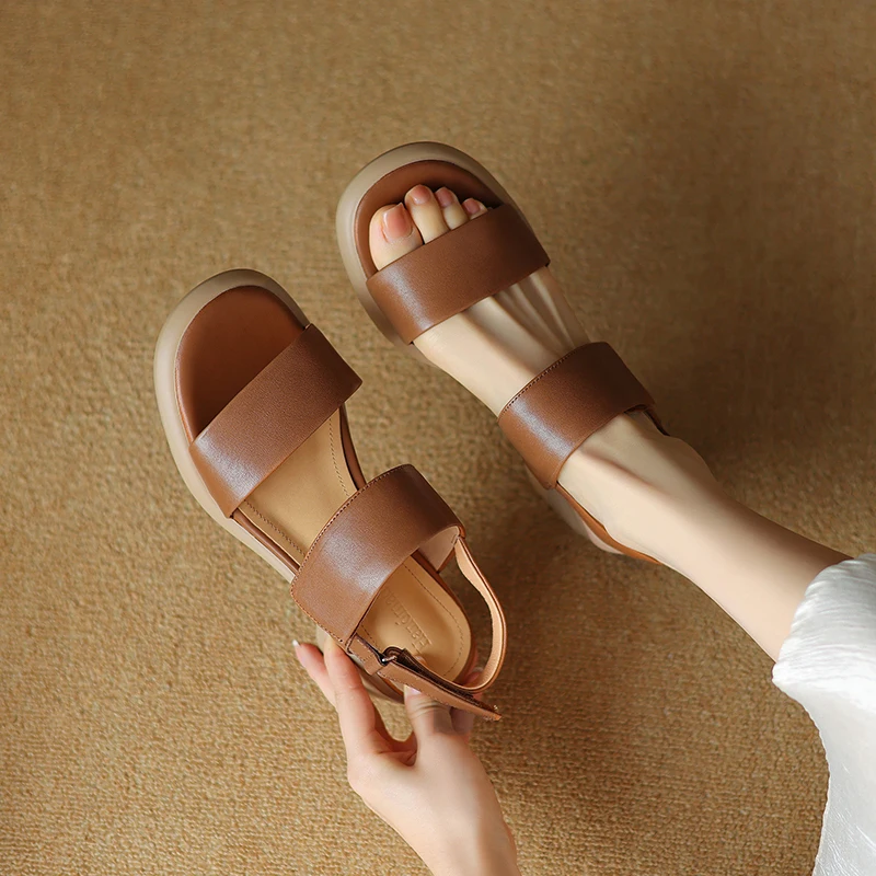 Genuine leather thick heels casual sandals - Image 4