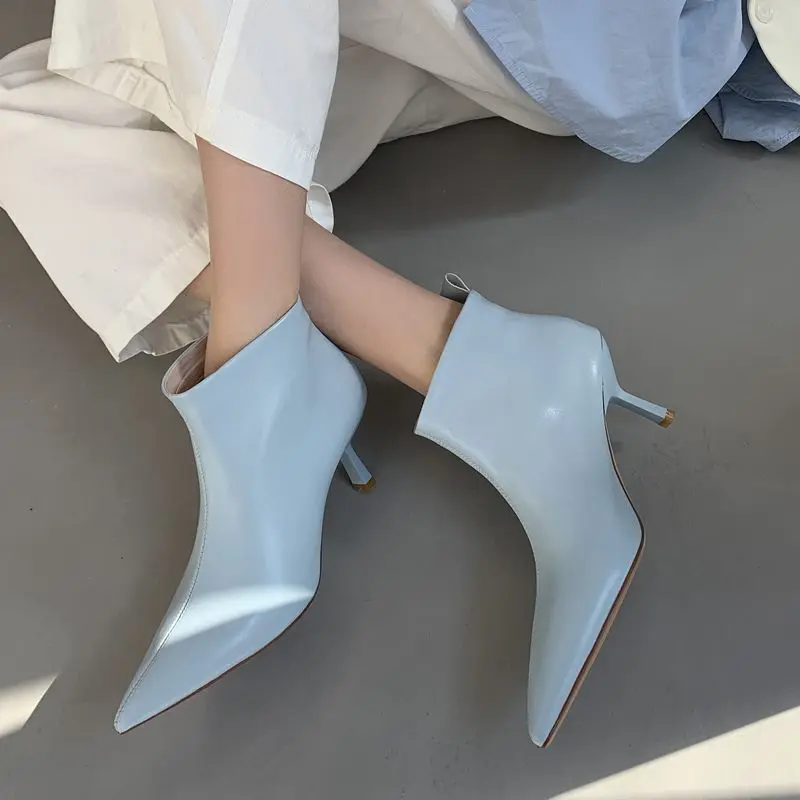 Genuine leather ankle boots with thin high heels - Image 4