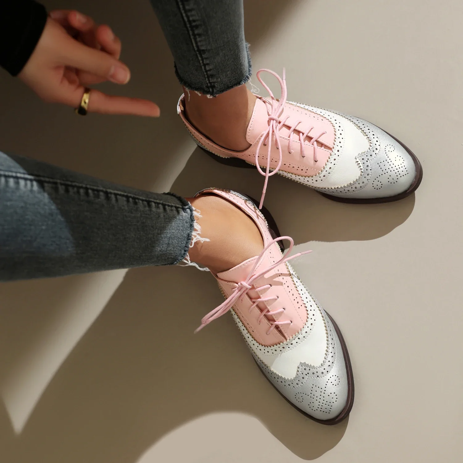 Spliced retro lace-up brogue loafers - Image 5