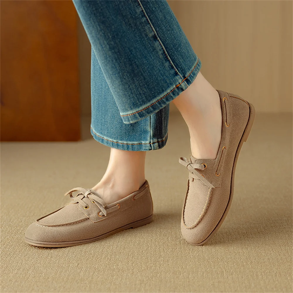 Suede leather lace-up loafers with bowtie detail - Image 3